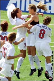 world-cup-99-women-celebrate.jpg (20796 bytes)